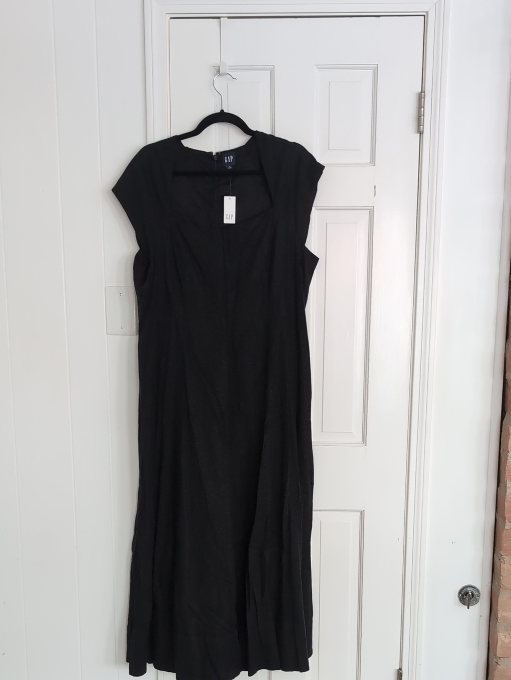 GAP Black Linen Cap Sleeve Maxi Dress